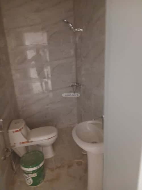 3 bedroom floor in Okaz 5