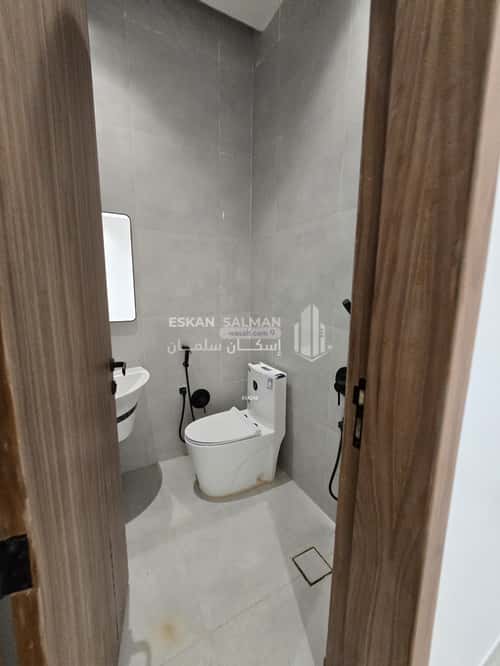 6 bedroom floor in Al Janadriyah 4