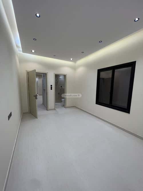 5 bedroom floor in Al Janadriyah 2