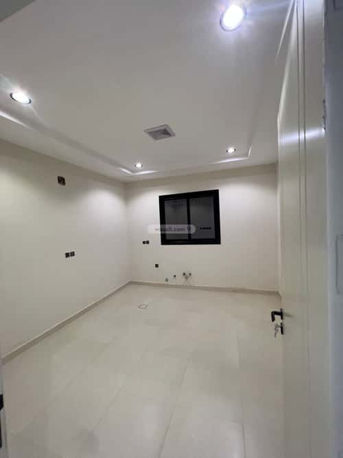 5 bedroom floor in Al Janadriyah 3