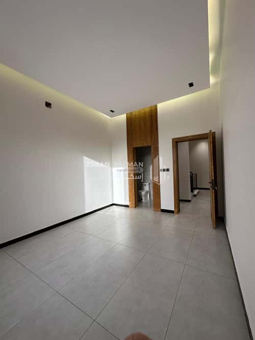 5 bedroom villa in Al Janadriyah 1