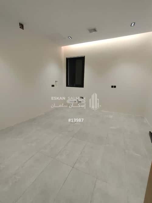 5 bedroom villa in Al Janadriyah 8