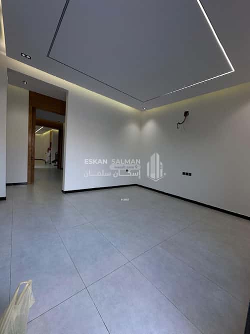 5 bedroom villa in Al Janadriyah 10