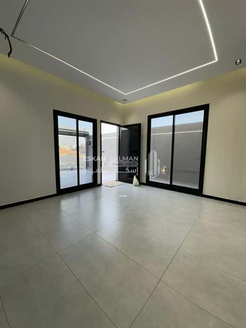 5 bedroom villa in Al Janadriyah 2