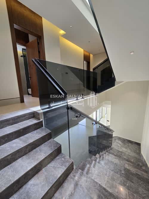 7 bedroom villa in At Taawon 9