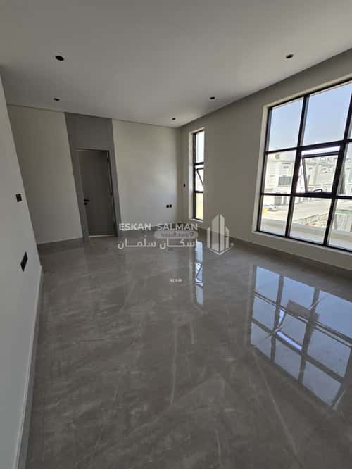 9 bedroom villa in Al Maizilah 11