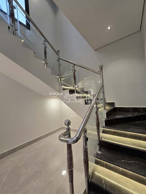 9 bedroom villa in Al Maizilah 19