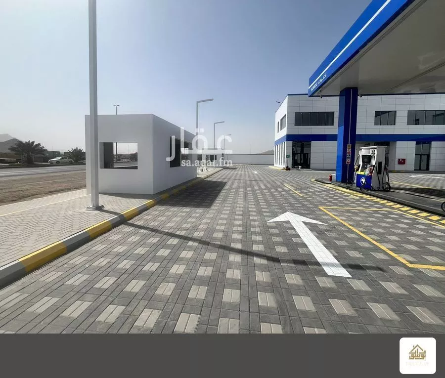 7033 sqm warehouse in Al Aziziyah 2