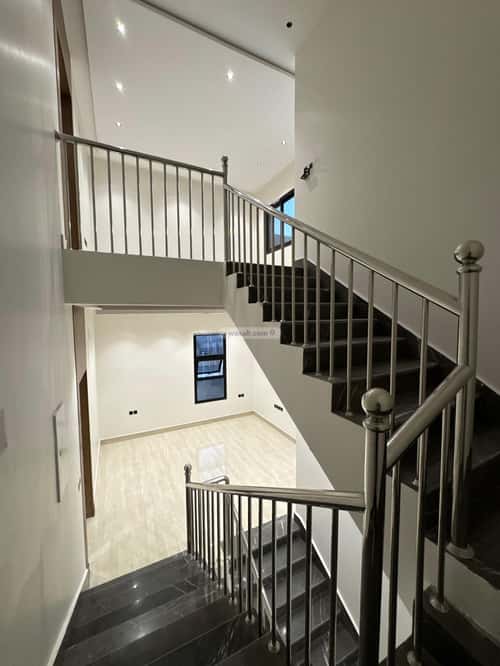 5 bedroom villa in Al Rimal 8