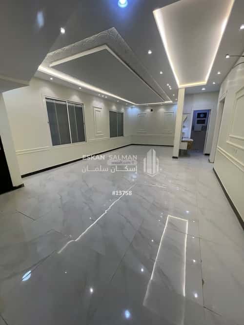 11 bedroom villa in Al Rimal 3