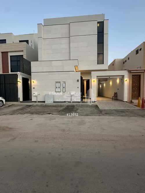 6 bedroom apartment in Al Rimal 8