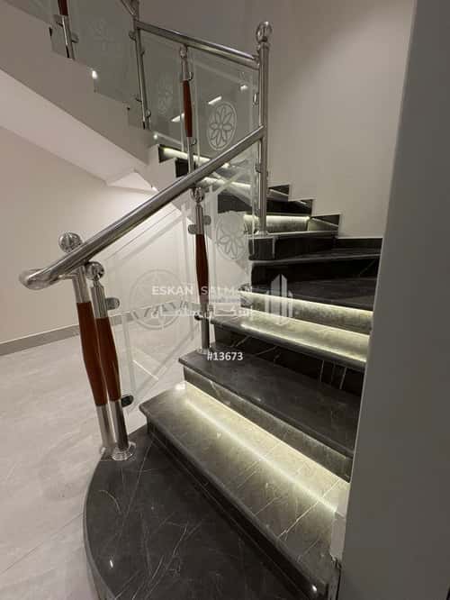9 bedroom villa in Al Maizilah 4