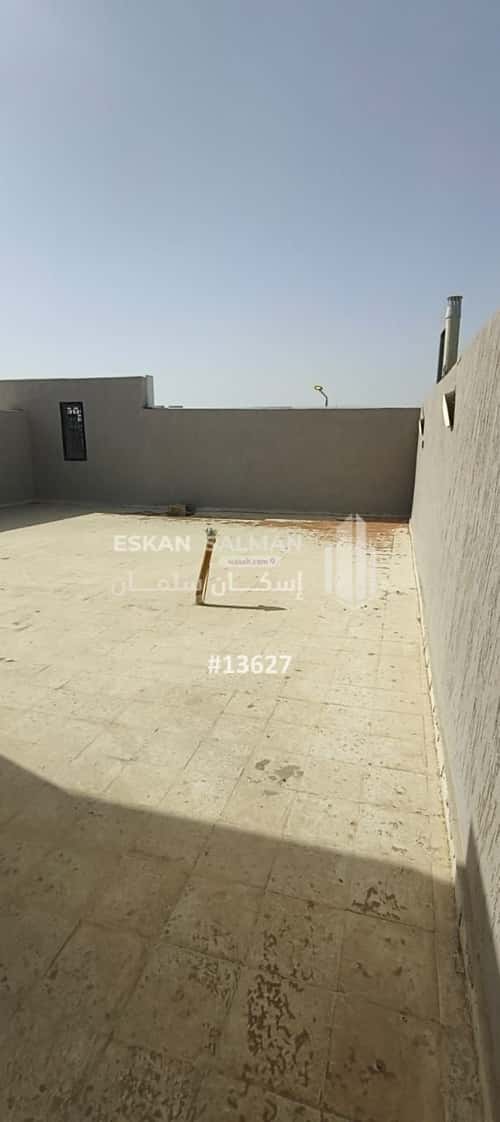 5 bedroom apartment in Al Janadriyah 4