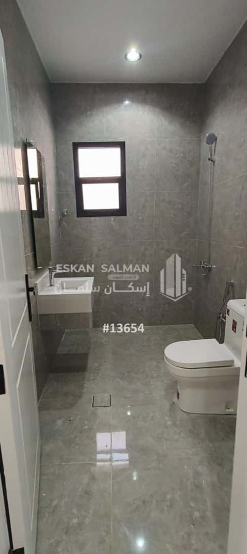 فيلا 9 غرف في السعادة 3