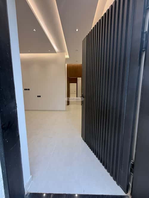 6 bedroom apartment in Al Janadriyah 3