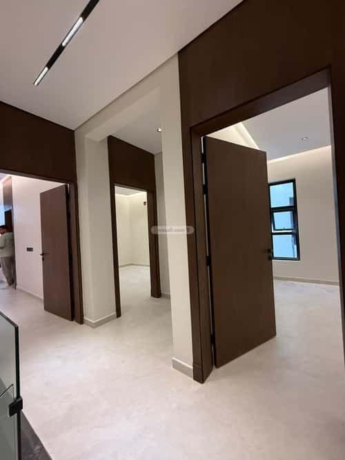 5 bedroom apartment in Al Janadriyah 3
