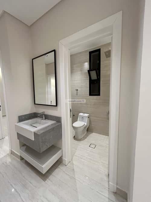 5 bedroom floor in Tuwaiq 3