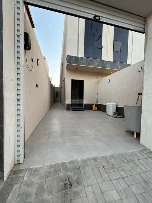 6 bedroom floor in Tuwaiq 4