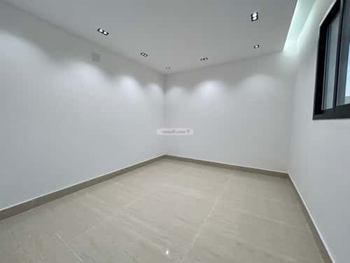 فيلا 8 غرف في العريجاء الغربي 10