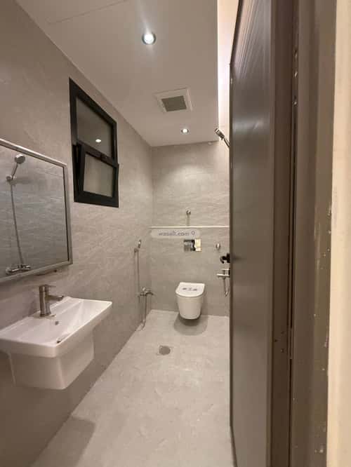 5 bedroom floor in Badr 8