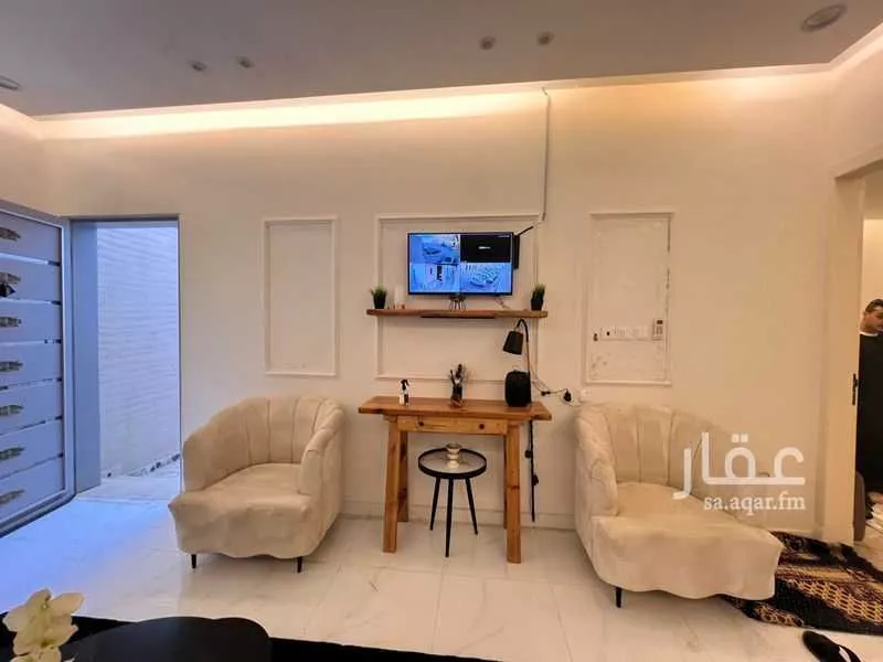 دور 4 غرف في العزيزية 10