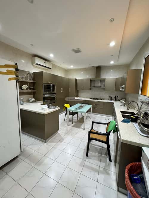 8 bedroom villa in Al Aridh 9