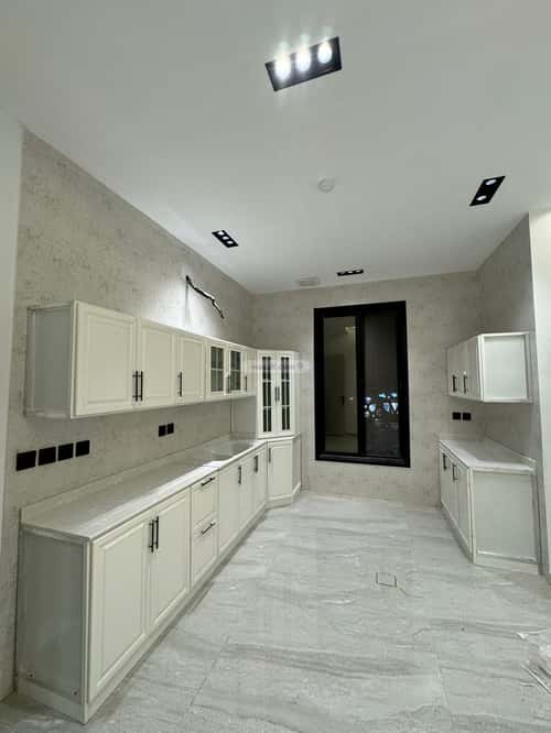 4 bedroom apartment in Al Hazm 2