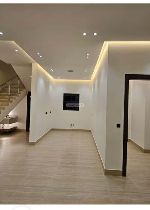 5 bedroom villa in Dhahrat Laban 1