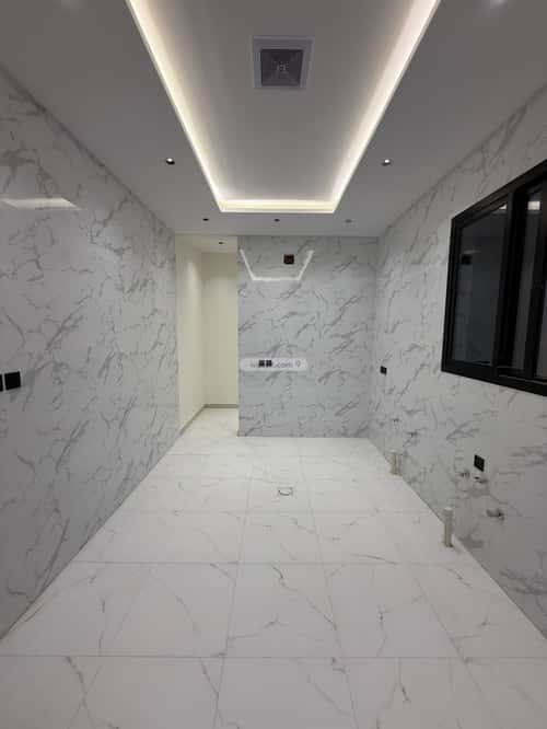 5 bedroom floor in Al Janadriyah 3