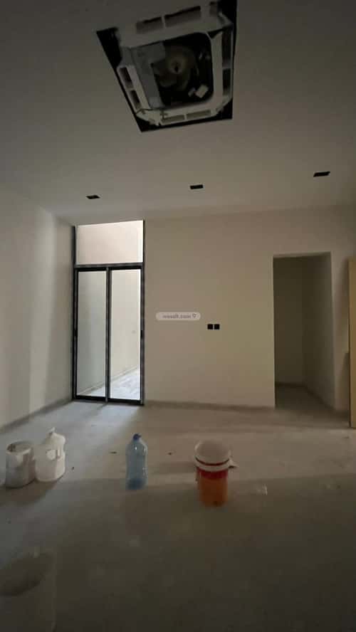 5 bedroom villa in Al Mahdiyyah 1