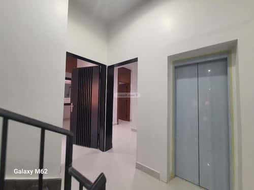 4 bedroom floor in Okaz 5