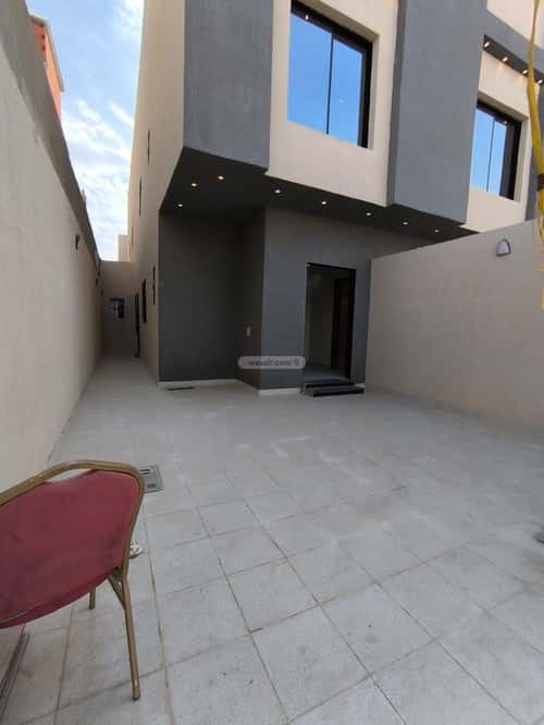 4 bedroom floor in Okaz 3