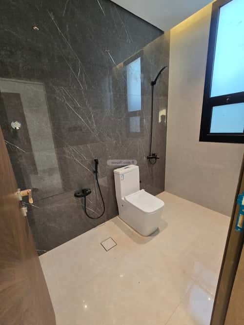 6 bedroom villa in Al Munsiyah 3