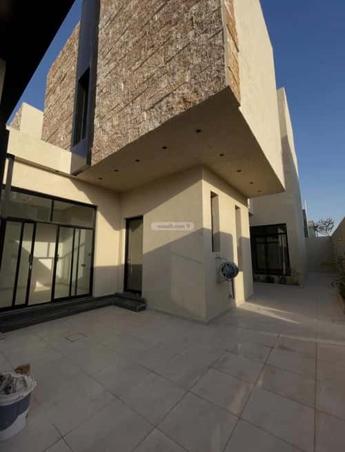 6 bedroom villa in Al Narjis 3