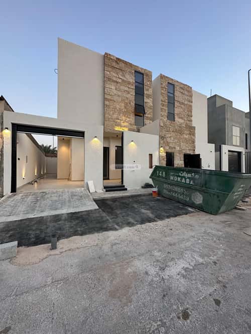 6 bedroom villa in Al Rimal 1