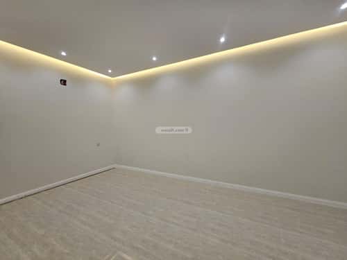 3 bedroom floor in Dirab 4