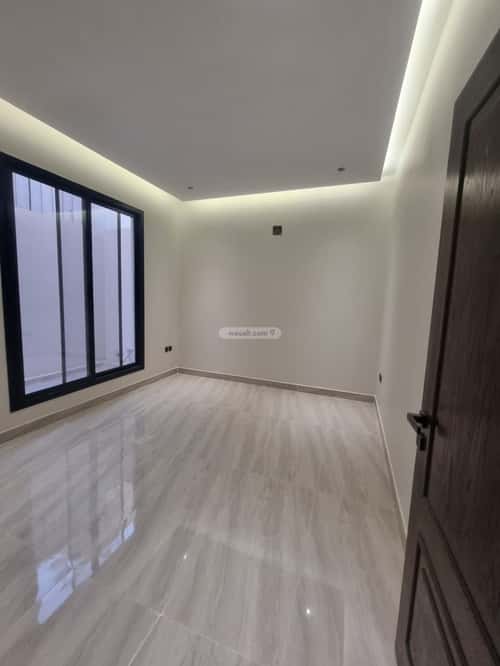 4 bedroom floor in Al Zahrah 2