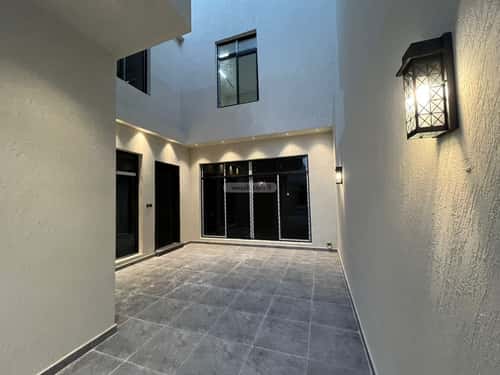 5 bedroom villa in Al Mahdiyyah 1