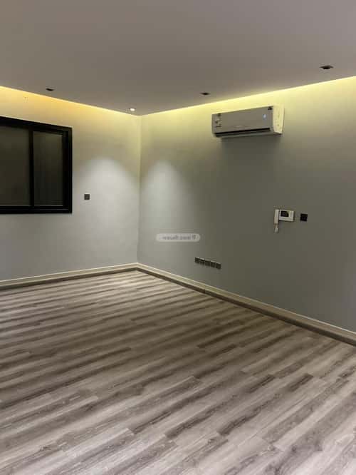 شقة 4 غرف في الملقا 5