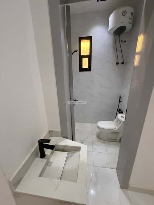 6 bedroom apartment in Al Janadriyah 3