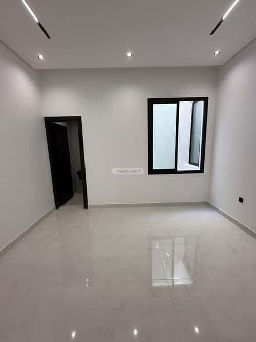 5 bedroom floor in Al Janadriyah 4