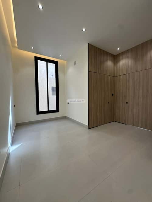 4 bedroom floor in Al Janadriyah 2