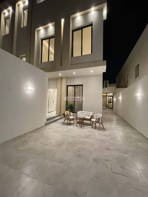 3 bedroom floor in Okaz 1