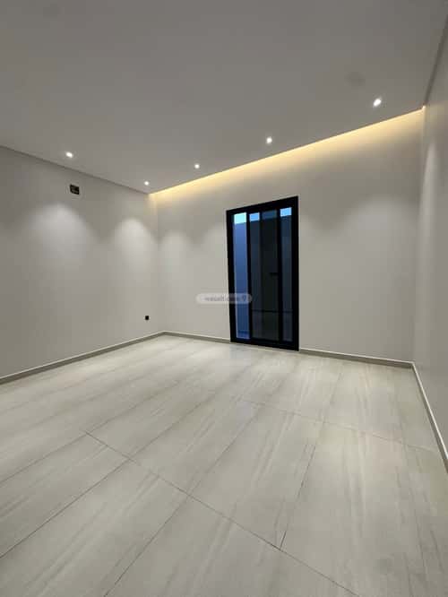 3 bedroom floor in Al Janadriyah 3
