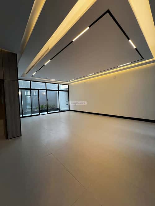 5 bedroom villa in Al Rimal 4