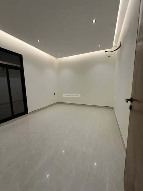 3 bedroom floor in Al Janadriyah 3