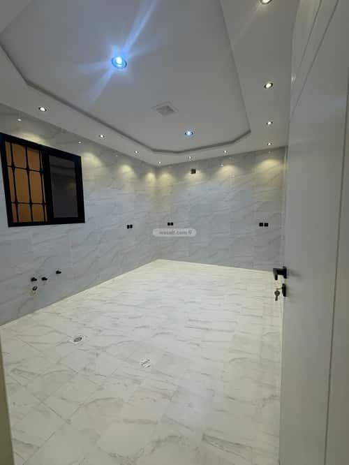 5 bedroom villa in Al Uraija Al Gharbi 1