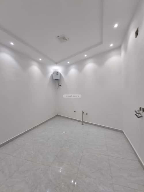 5 bedroom villa in Dhahrat Laban 2
