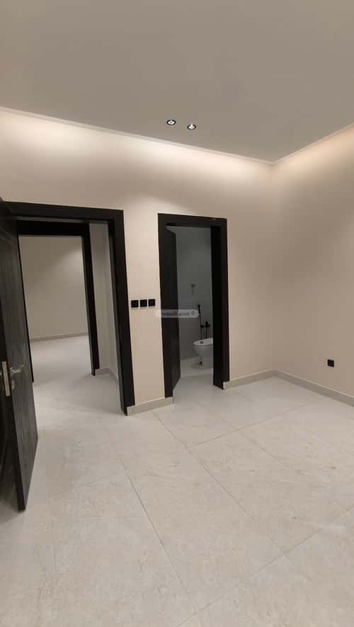 5 bedroom floor in Al Janadriyah 9