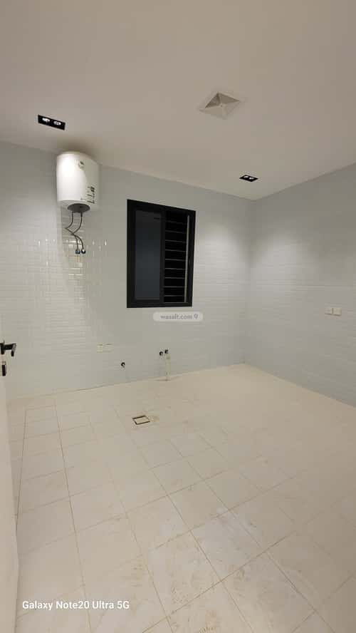 5 bedroom floor in Al Janadriyah 10